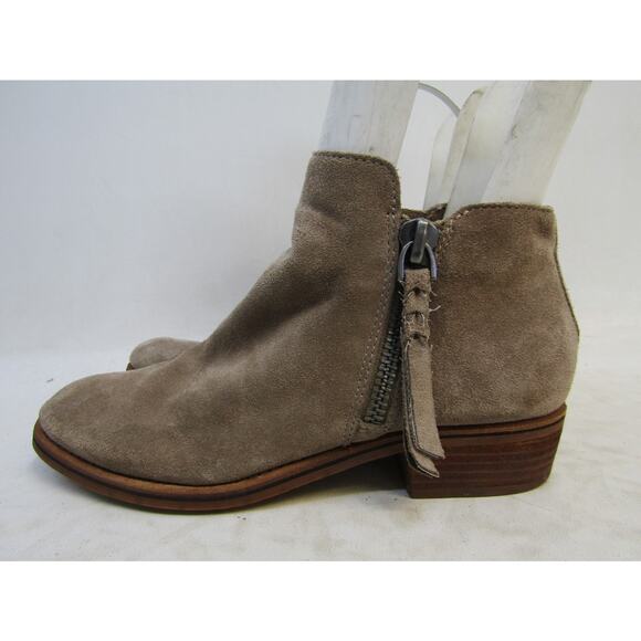 DV Dolce Vita Size 8 M Brown Suede Zip Ankle Fashion Boots Bootie - Picture 1 of 11